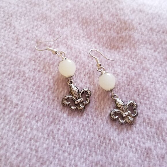 New Handmade Earrings with glass beads - Picture 4 of 4